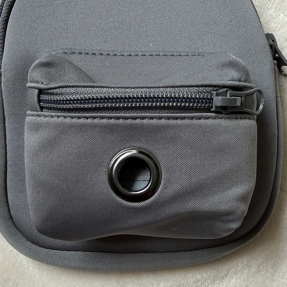 NWOT Boots & Barkley Small Gray Dog Harness Backpack